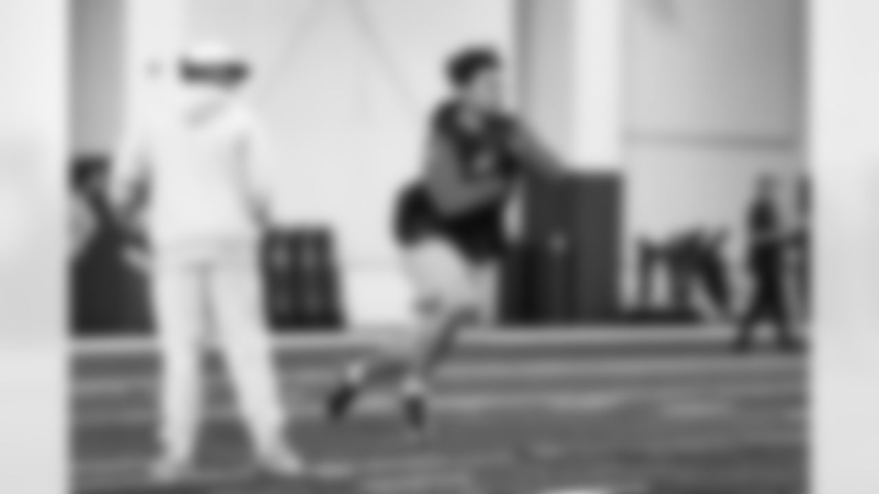 Detroit Lions running back Sione Vaki (33) during offseason workouts at the Meijer Performance Center on May 6, 2025 in Allen Park, Mich. (Jeff Nguyen/Detroit Lions)