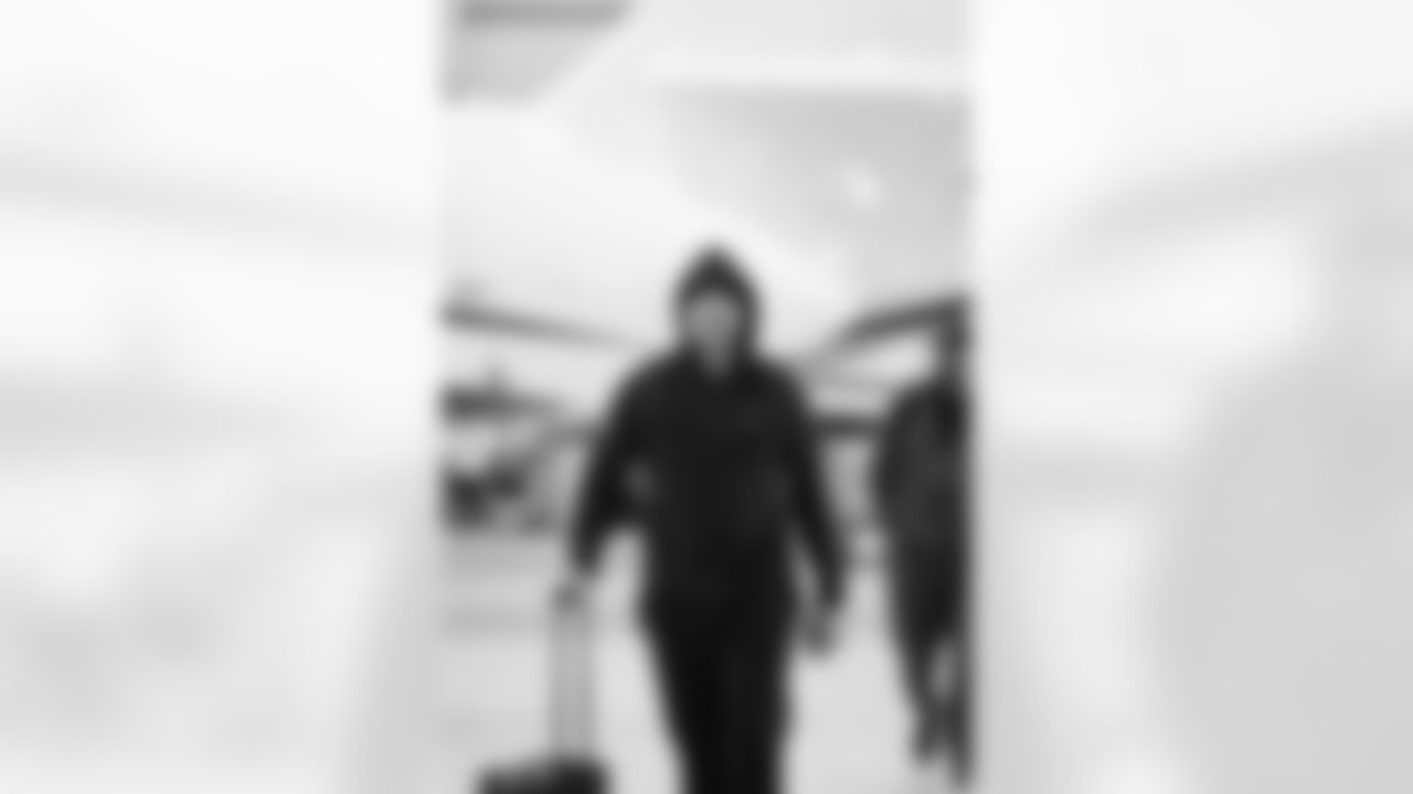 Detroit Lions long snapper Hogan Hatten (49) travels to Los Angeles on Nov. 13, 2025. (Jeff Nguyen/Detroit Lions via AP)