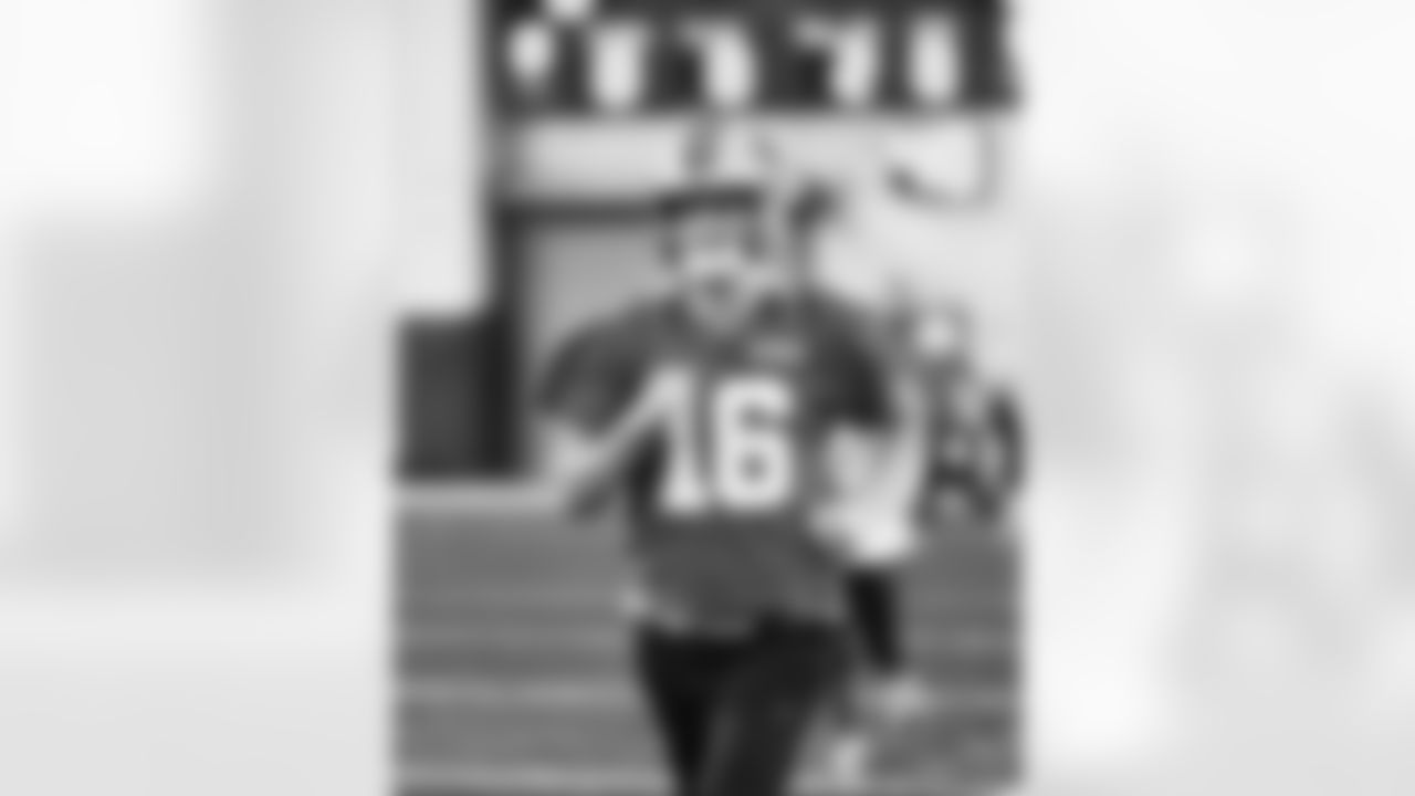 Detroit Lions quarterback Jared Goff (16) during practice at the Meijer Performance Center on Dec. 18, 2025 in Allen Park, Mich. (Jeff Nguyen/Detroit Lions)