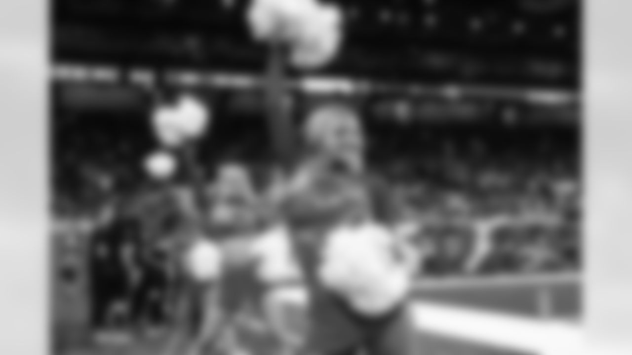 Detroit Lions Cheerleaders perform during an NFL football game against the Chicago Bears on Sunday, Sept. 14, 2025 in Detroit. (Mike Ferdinande/Detroit Lions)
