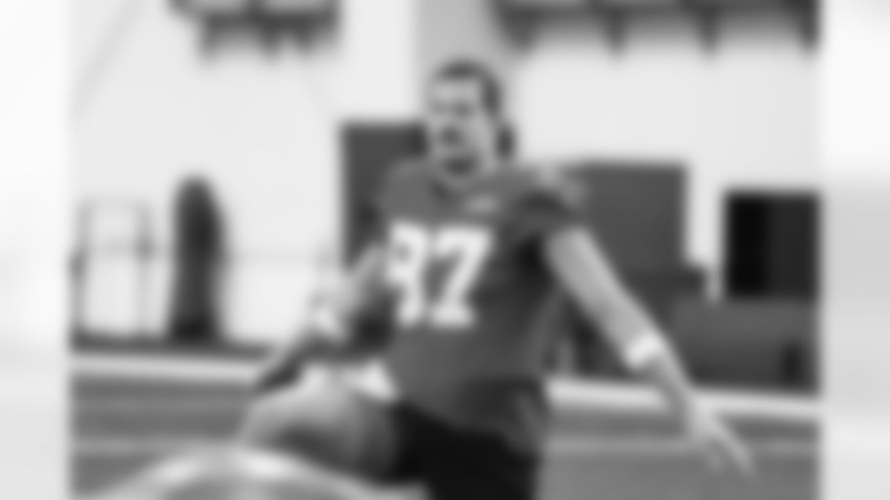 Detroit Lions tight end Sam LaPorta (87) during practice at the Meijer Performance Center on Oct. 31, 2025 in Allen Park, Mich. (Jeff Nguyen/Detroit Lions)