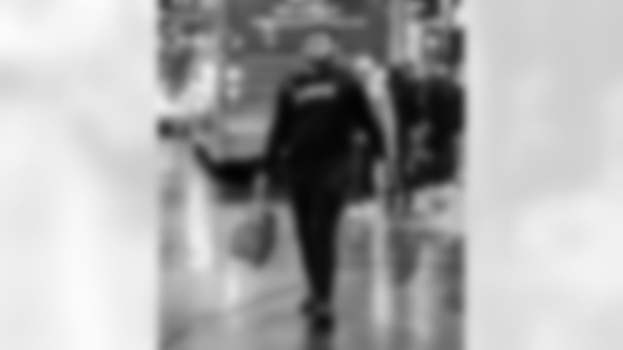 Detroit Lions offensive lineman Miles Frazier (71) arrives to an NFL football game against the Los Angeles Rams on Sunday, Dec. 14, 2025 in Inglewood, Calif. (Jeff Nguyen/Detroit Lions via AP)