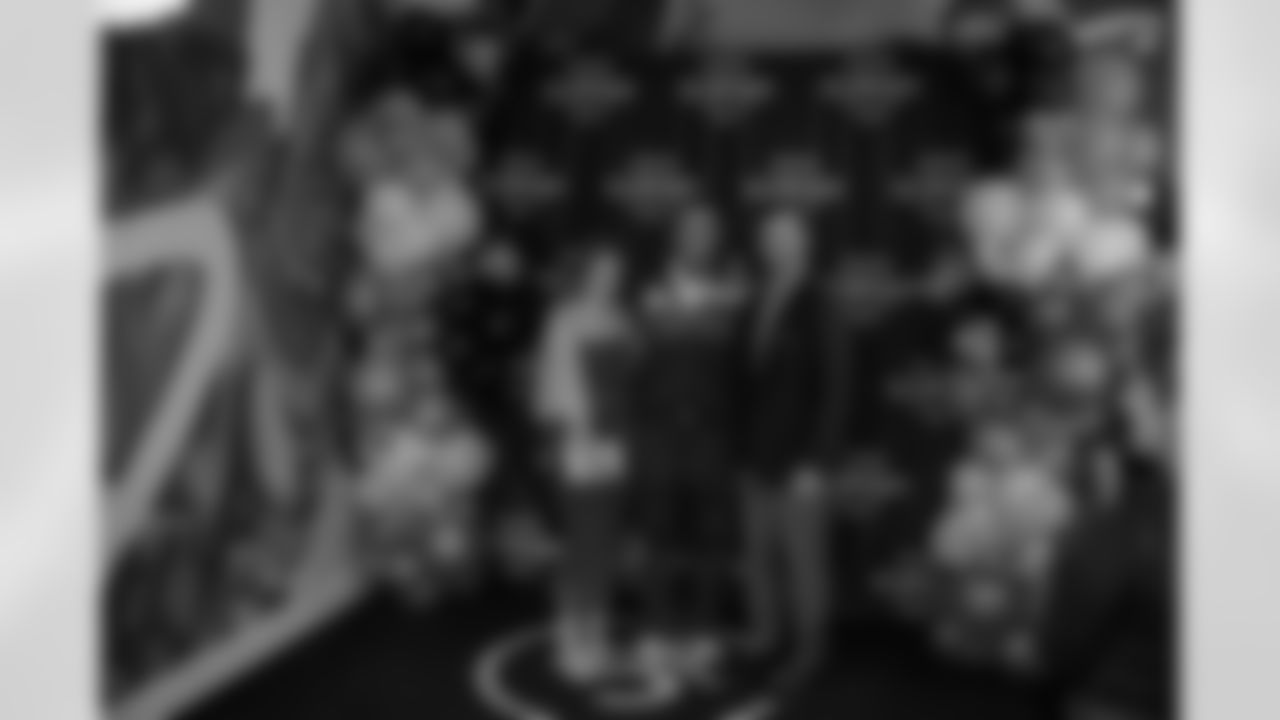 Detroit Lions wide receiver Amon-Ra St. Brown (14) and guests during a Strike for Literacy event at Five Iron Golf on Nov. 3, 2025 in Detroit.(Carl Jones II/Detroit Lions)