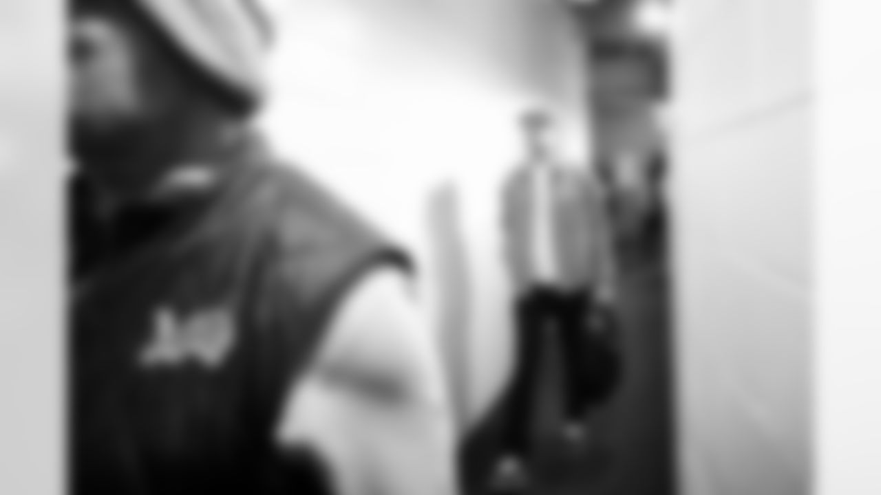 Detroit Lions quarterback Jared Goff (16) arrives to an NFL football game against the Chicago Bears on Sunday, Jan. 4, 2026 in Chicago. (Jeff Nguyen/Detroit Lions via AP)