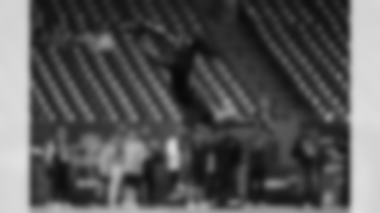 Southern California defensive back Bishop Fitzgerald (35) runs a drill at the NFL football scouting combine in Indianapolis, Friday, Feb. 27, 2026. (AP Photo/Julio Cortez)