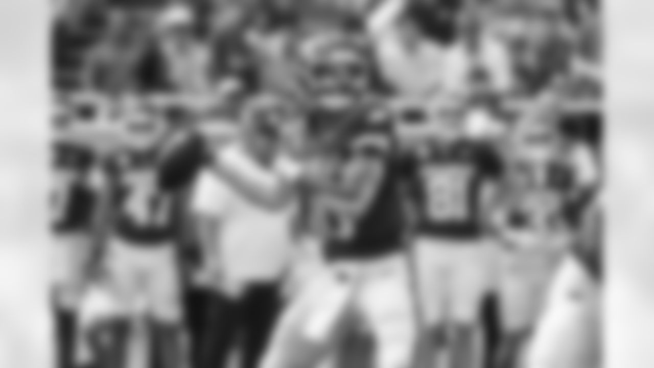 Arkansas QB Taylen Green (10)