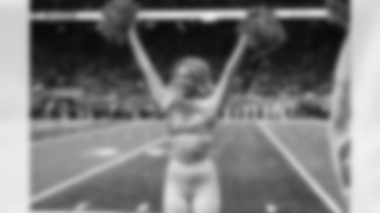 Detroit Lions Cheerleaders perform during an NFL football game against the Pittsburgh Steelers on Sunday, Dec. 21, 2025 in Detroit. (Mike Ferdinande/Detroit Lions)