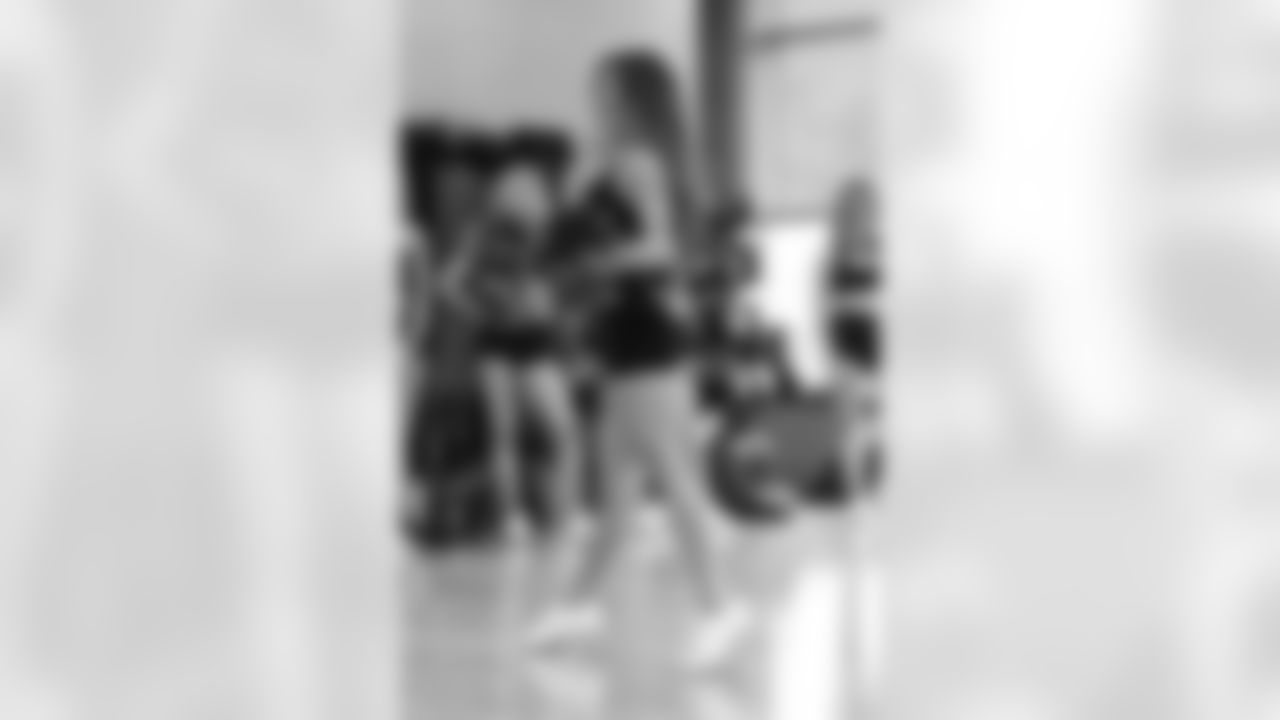 A contestant performs during the Detroit Lions Cheerleaders final look auditions at Lifetime Fitness on May 12, 2025 in Bloomfield Hills, Mich. (Mike Ferdinande/Detroit Lions)