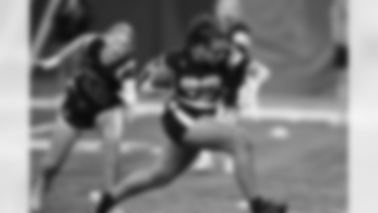 Lapeer (#4) v L'anse Cruse North (#5) during the Michigan Girls High School Flag Football state championship at Ford Field on June 1, 2025 in Detroit. (Carl Jones II/Detroit Lions)