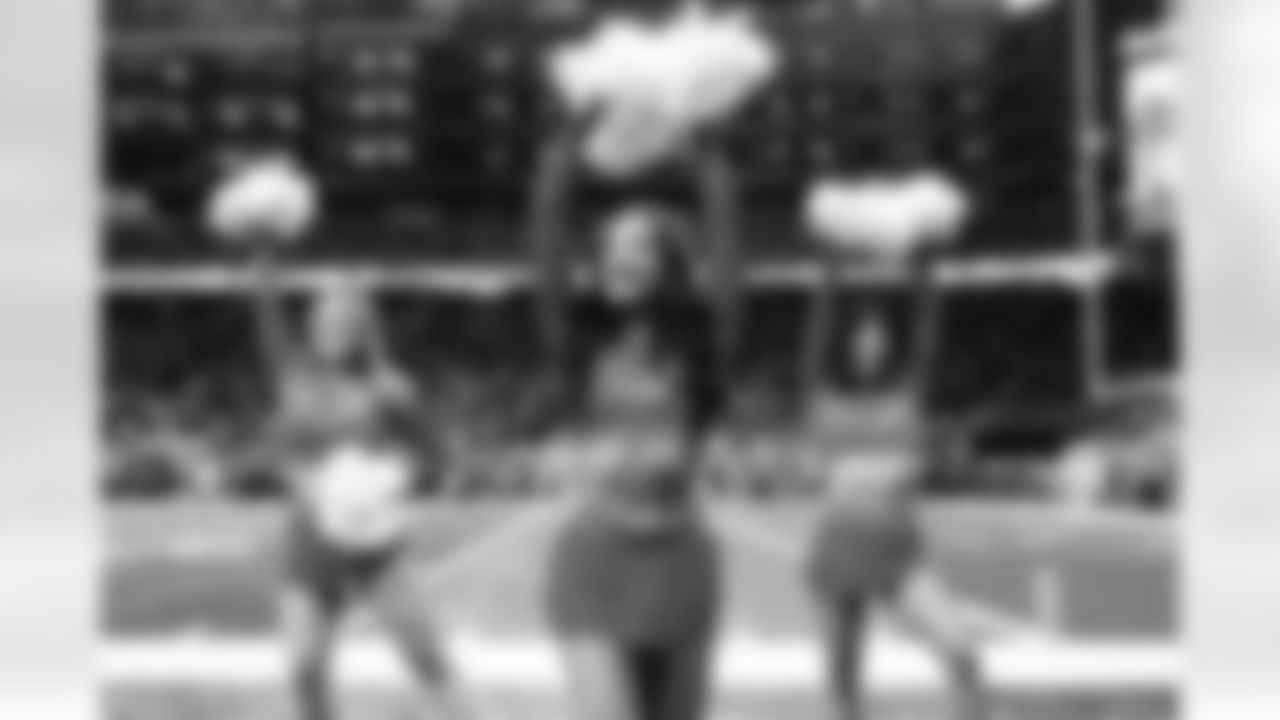 Detroit Lions Cheerleaders perform during an NFL football game against the Minnesota Vikings on Sunday, Nov. 2, 2025 in Detroit. (Mike Ferdinande/Detroit Lions)