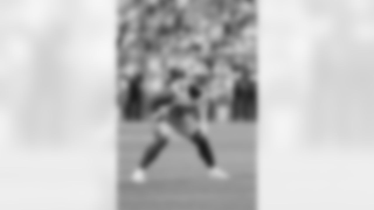 LB Kenneth Murray Jr.

Backed up by Logan Wilson and Marist Liufau

(AP Photo/Joe Robbins)