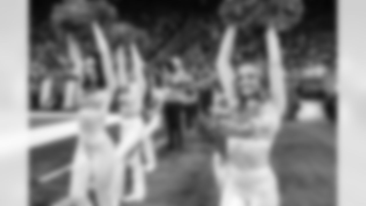 Detroit Lions Cheerleaders perform during an NFL football game against the Pittsburgh Steelers on Sunday, Dec. 21, 2025 in Detroit. (Mike Ferdinande/Detroit Lions)