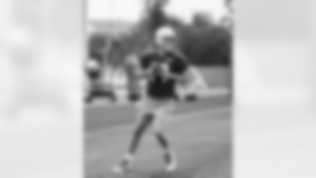 Detroit Lions quarterback Jared Goff (16) during OTAs at the Meijer Performance Center on May 30, 2025 in Allen Park, Mich. (Jeff Nguyen/Detroit Lions)