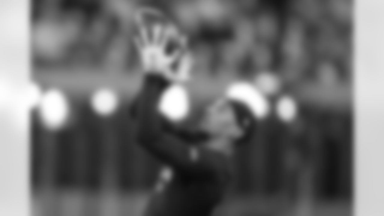 Oregon defensive back Jadon Canady (03) runs a drill at the NFL football scouting combine in Indianapolis, Friday, Feb. 27, 2026. (AP Photo/Michael Conroy)