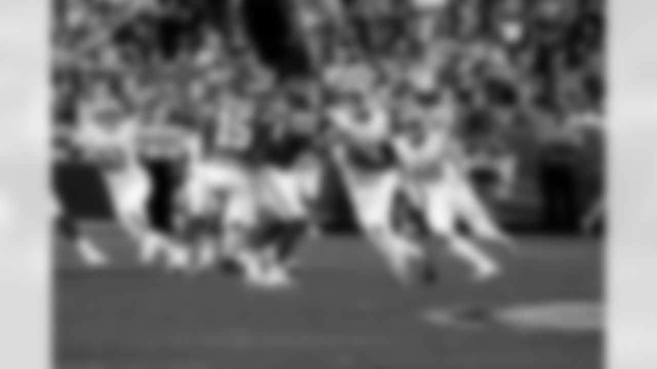 Detroit Lions edge rusher Aidan Hutchinson (97) strip sacks Kansas City Chiefs quarterback Patrick Mahomes during an NFL football game against the Kansas City Chiefs on Sunday, Oct. 12, 2025 in Kansas City, MO. (Jeff Nguyen/Detroit Lions via AP)