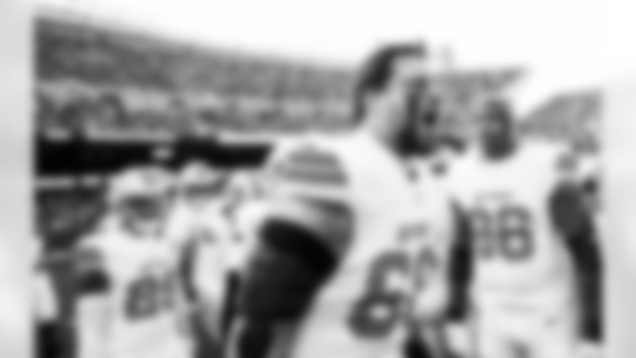 Detroit Lions tackle Taylor Decker (68) before an NFL football game against the Chicago Bears on Sunday, Jan. 4, 2026 in Chicago. (Jeff Nguyen/Detroit Lions via AP)