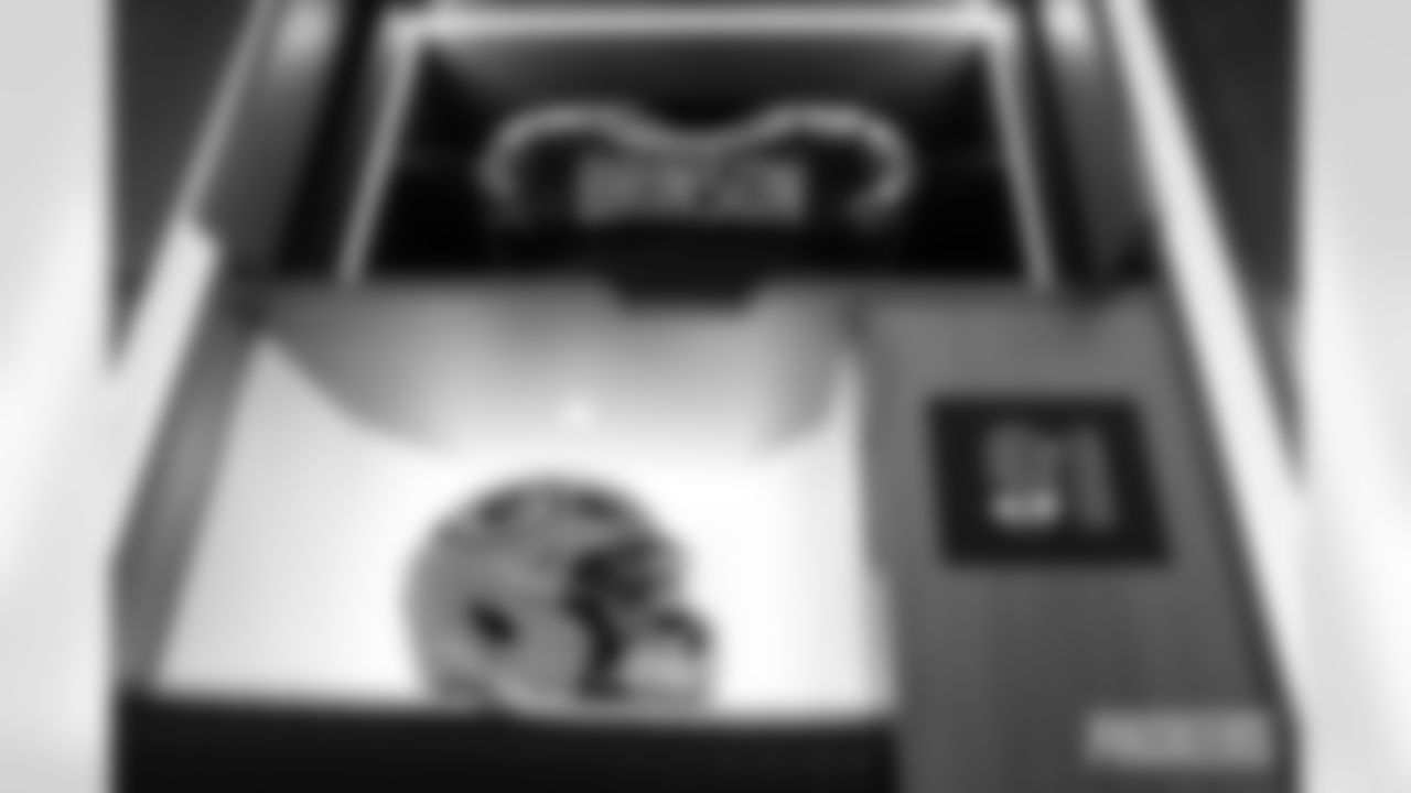 251123_WK12_LOCKER_ROOM_EQUIPMENT-25