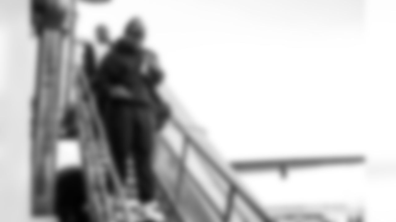 251219_Players arrive in Chicago_MM_0292