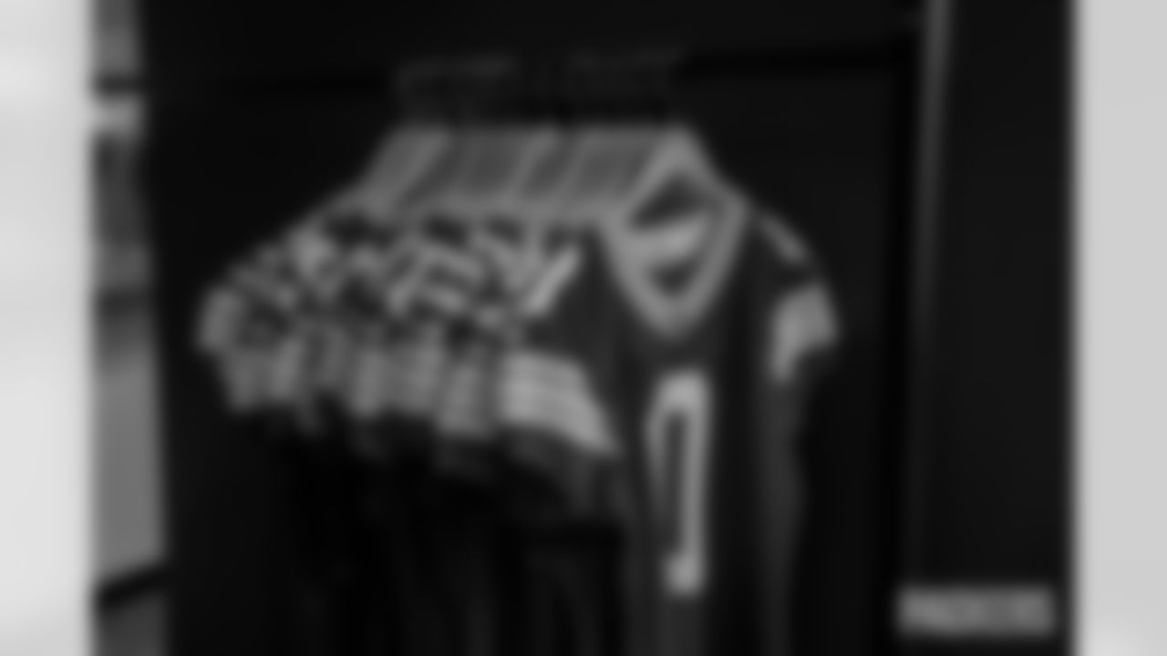 251123_WK12_LOCKER_ROOM_EQUIPMENT-6