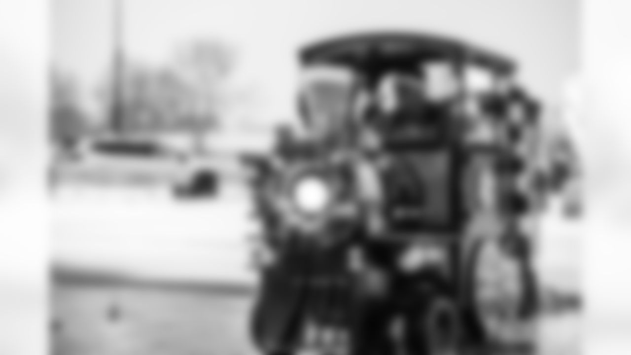 251129_Winter Jubilee Warmup_MM_1301