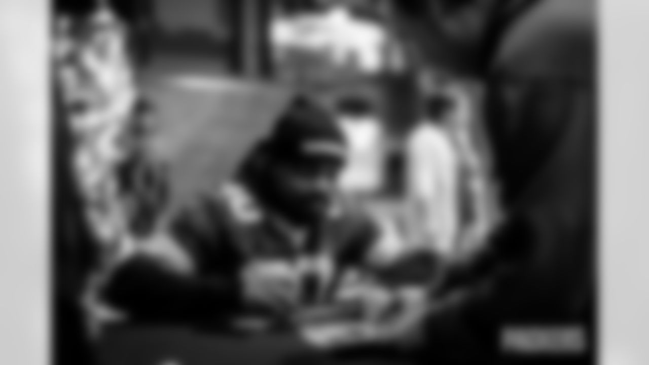 241202-salvation-army-A-EP-016