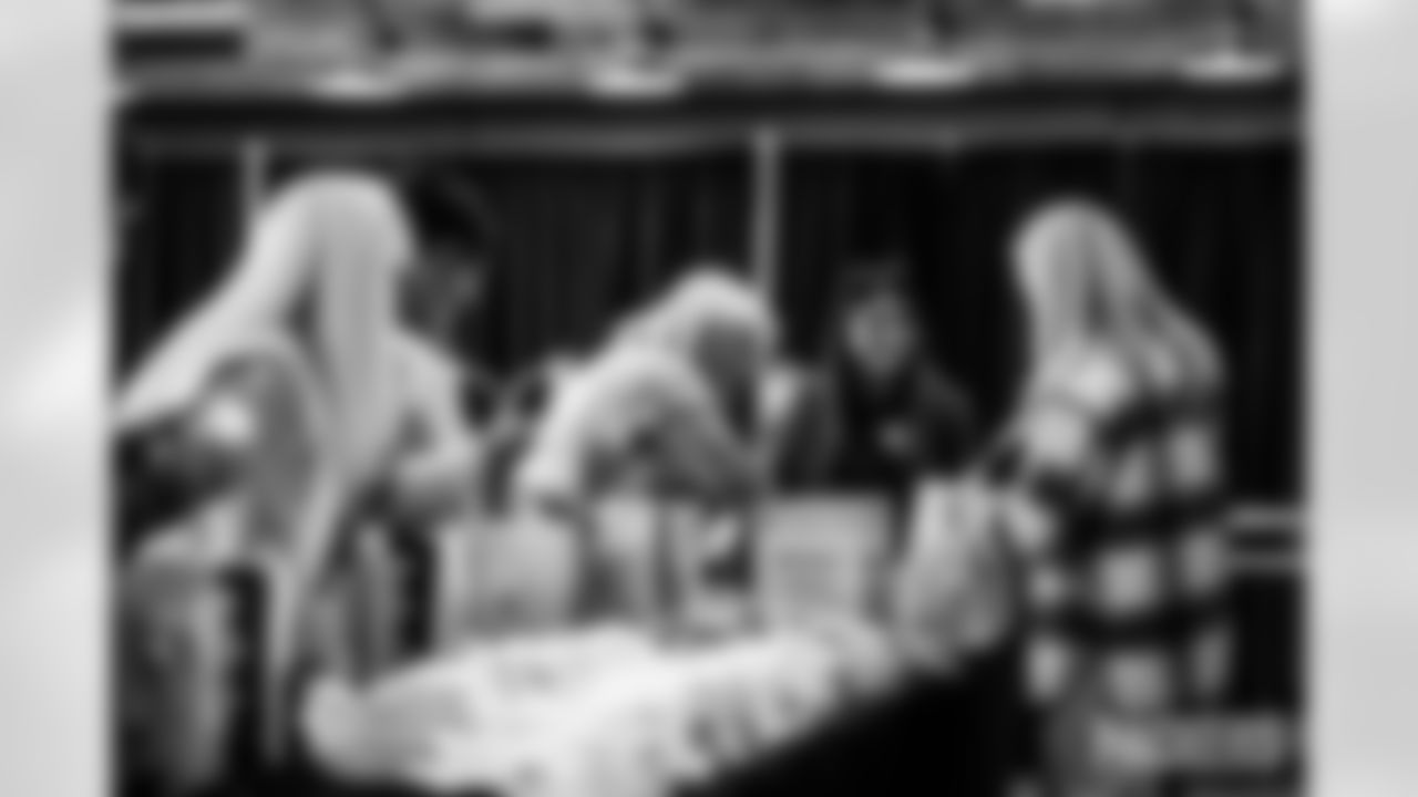 251009_Ladies of Lambeau_MM_1450