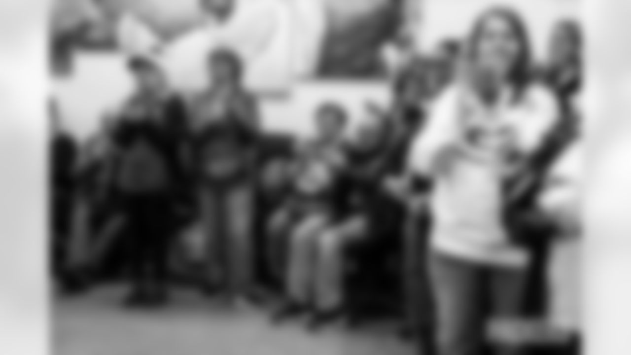 251209_Touchdowns for Hunger_MM_0342