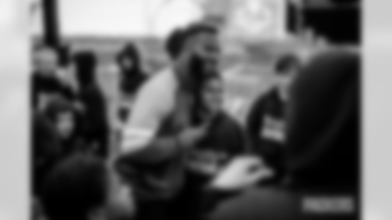 250425-USA-Football-Clinic-A-EP-025