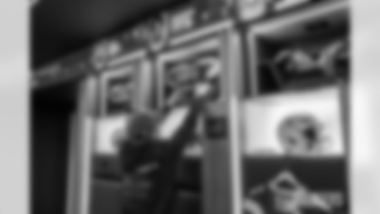 251227_Locker_Room_Equipment-17