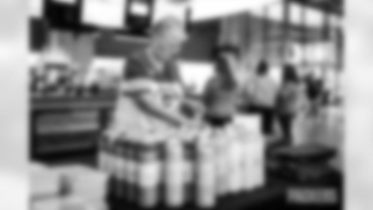 251009_Ladies of Lambeau_MM_0229