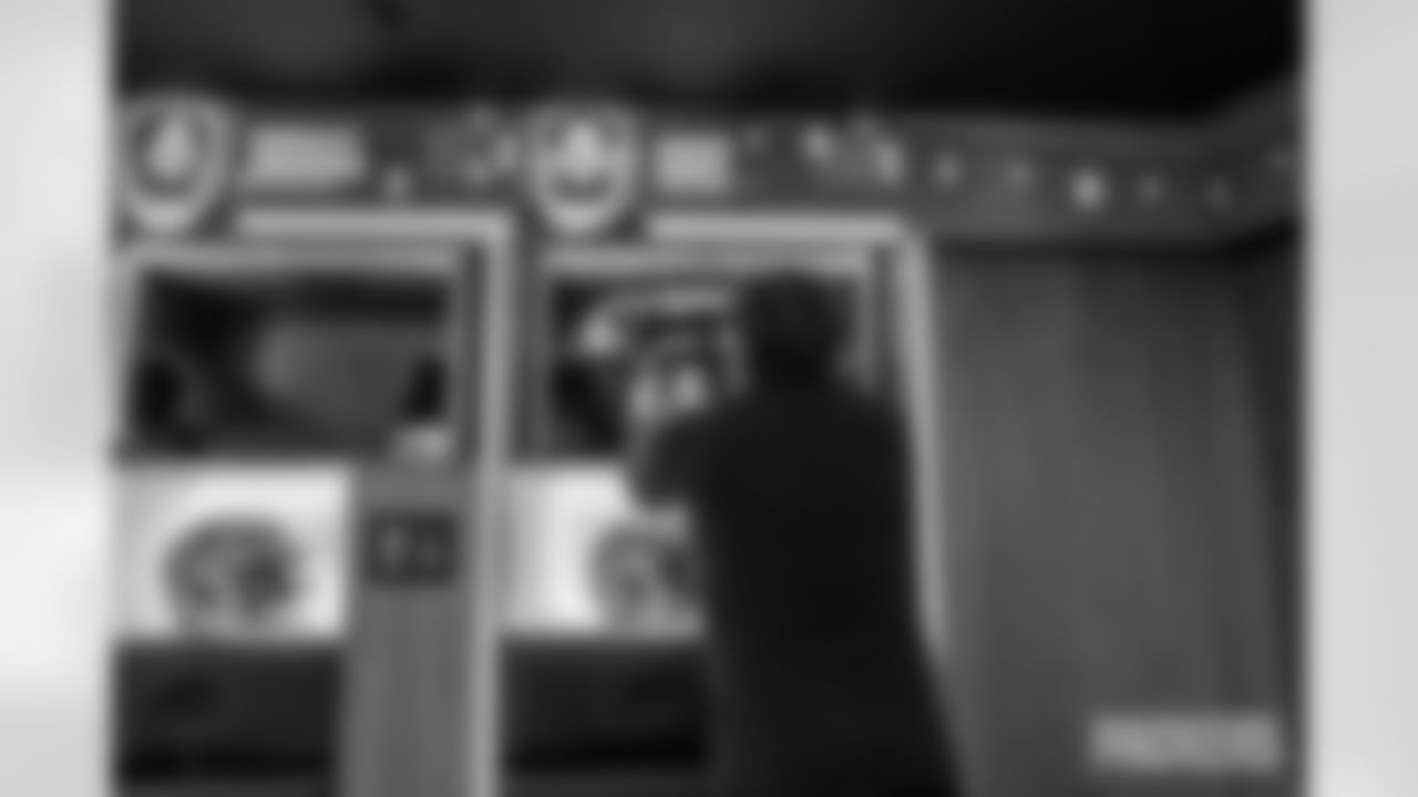 251227_Locker_Room_Equipment-45