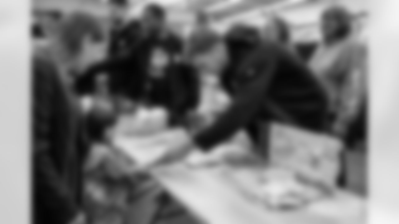 250411_Fleet Farm visit_Day5_ES_00359