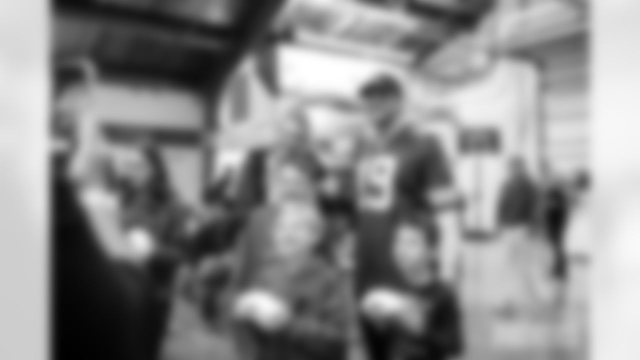 251024_Salute to Service USO Event_MM_1630