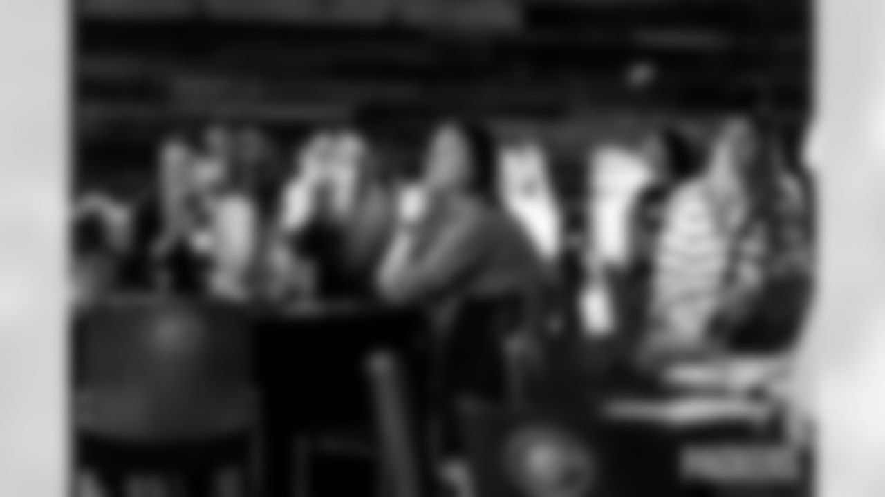 251009_Ladies of Lambeau_MM_2405