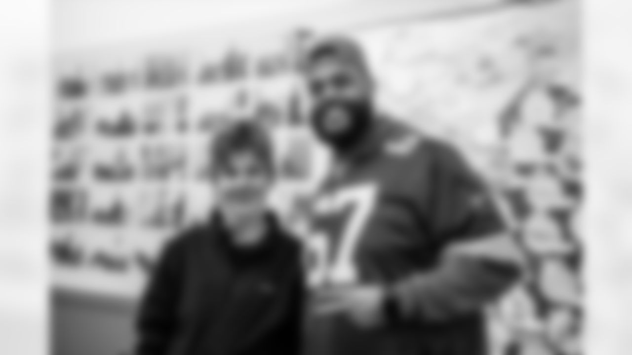 251209_Meijer Shopping_MM_0787