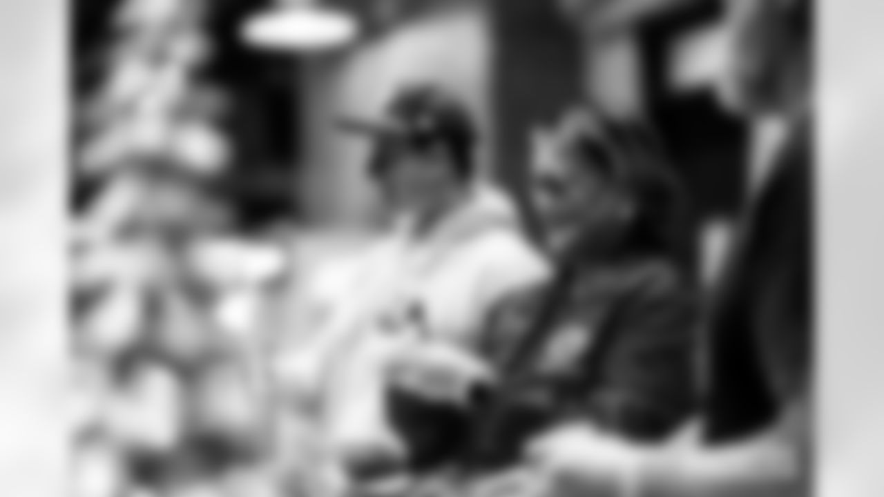 241207-Festival-of-Lights-A-EP-011