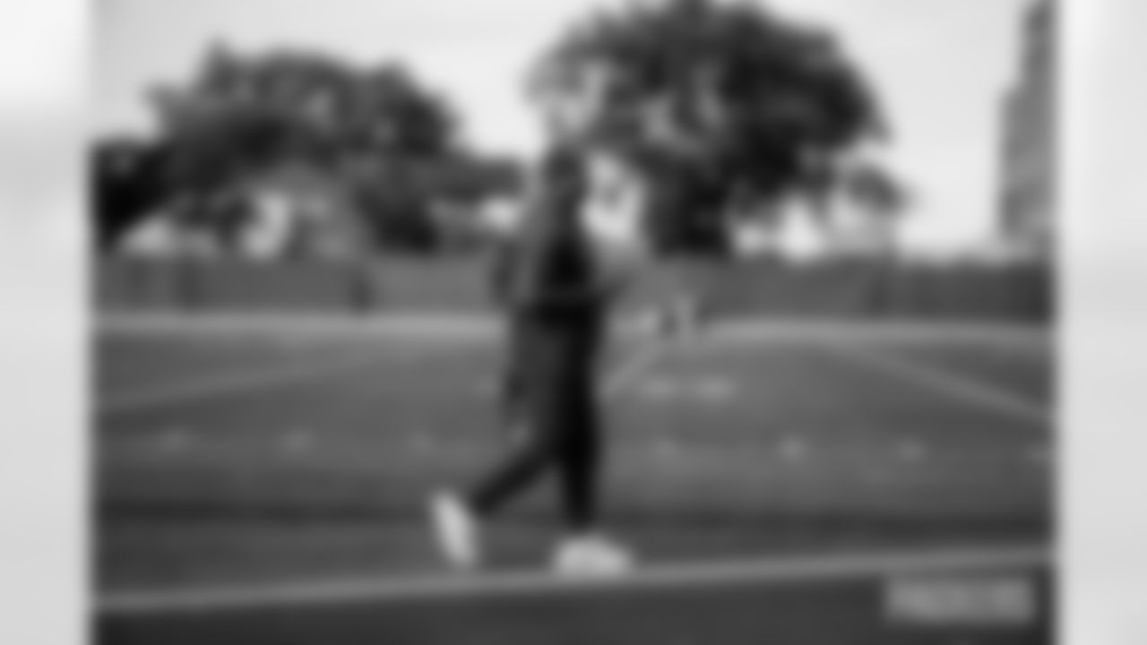 251017-evan-practice-gallery