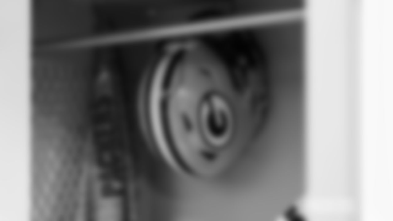 packers-rams-locker-room-A-SH-013
