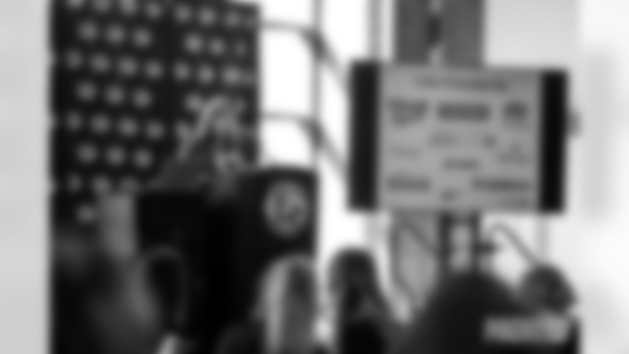 251009_Ladies of Lambeau_MM_0008