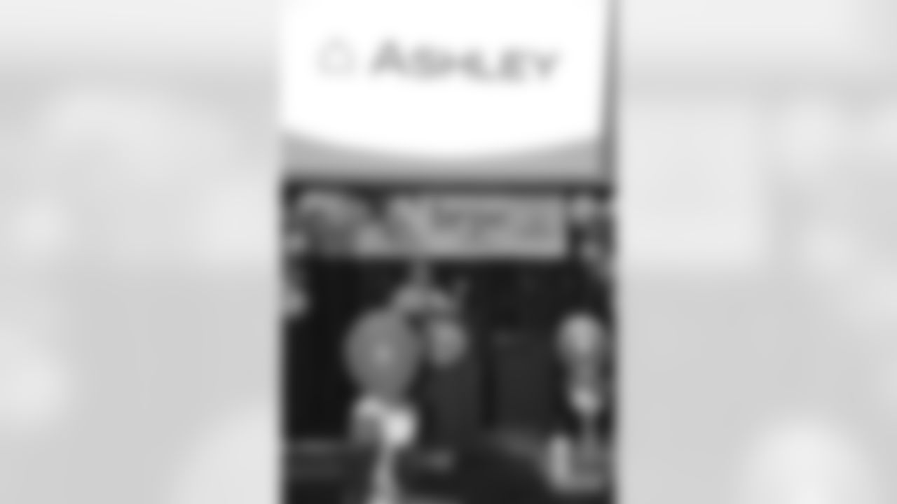 231216-ashleyevent-15