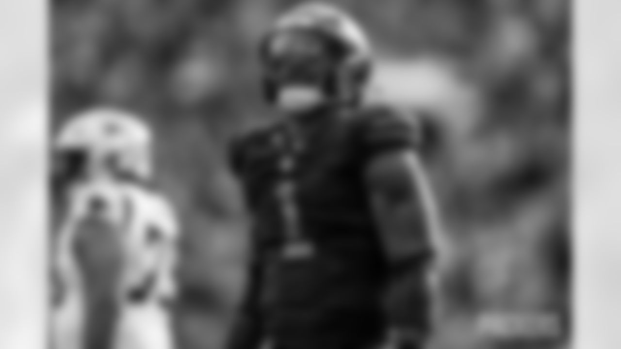 251102_WK9_Packers vs. Panthers_MM_16223