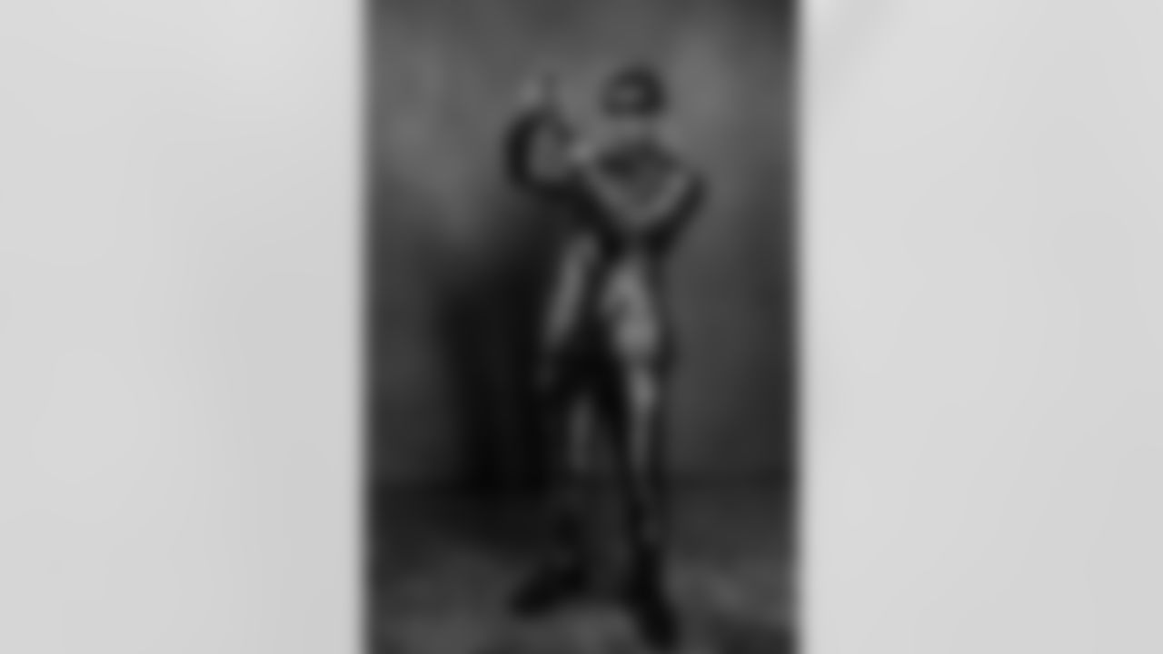 20250424LB_NFLDraft_Portraits_Bowles2219
