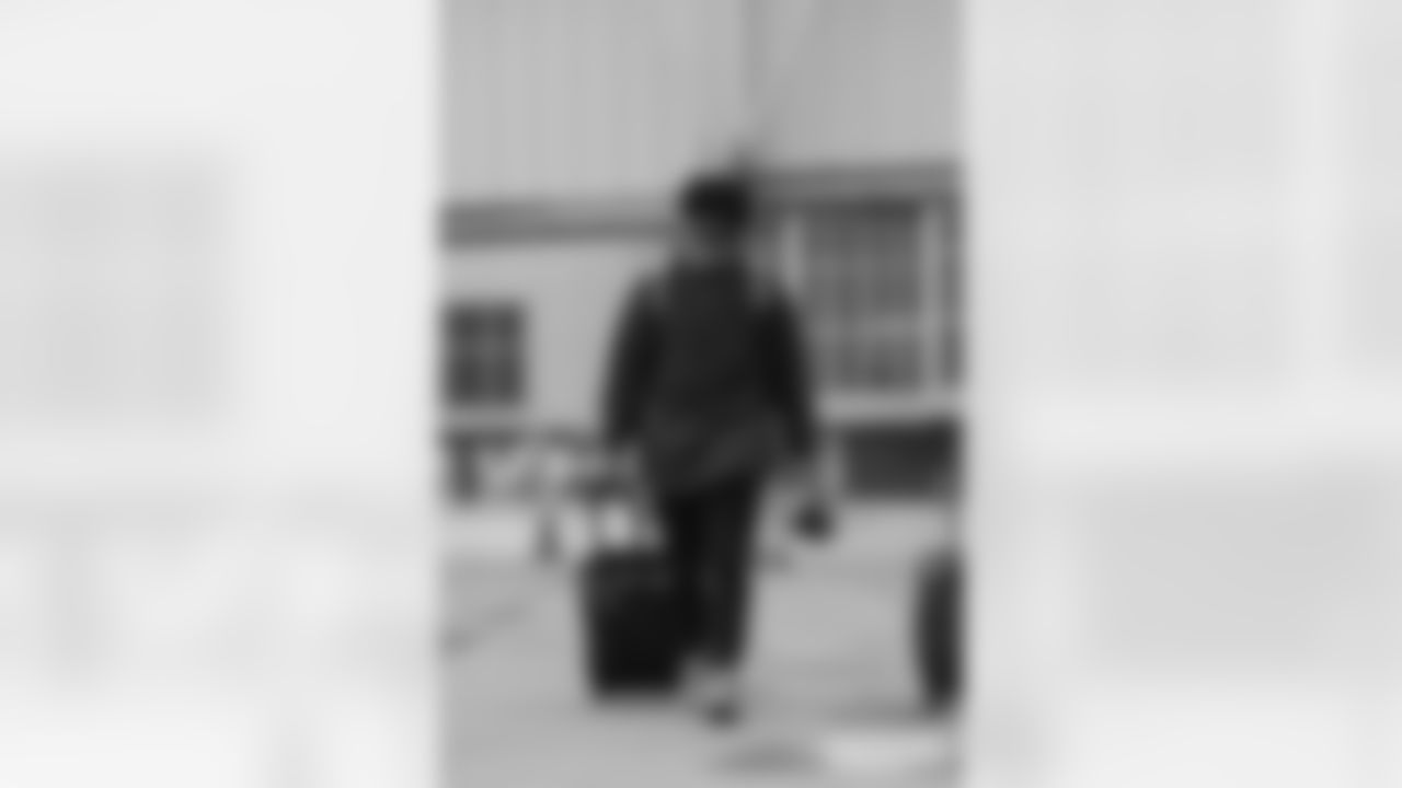 241204-departure-A-LA-042