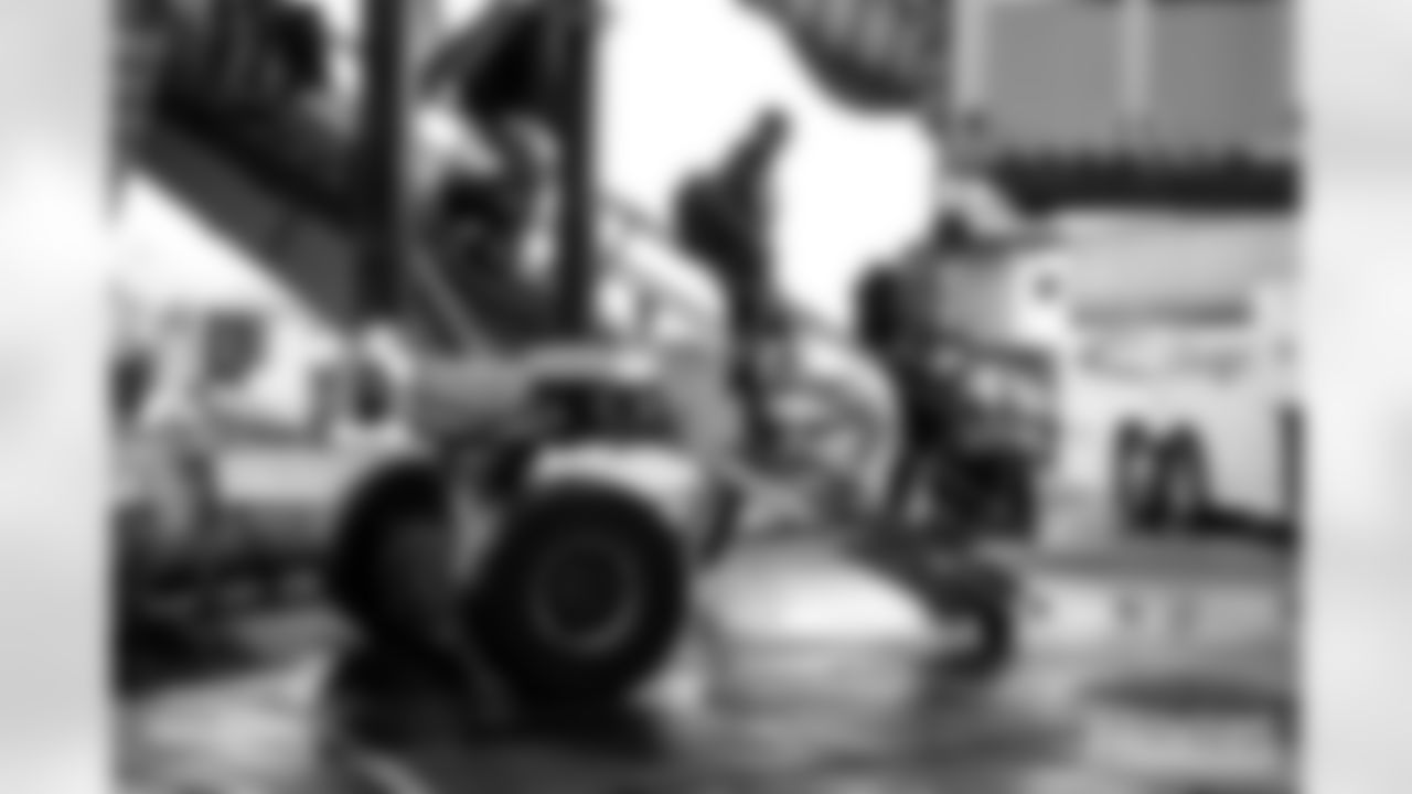 251219_Players arrive in Chicago_MM_0004