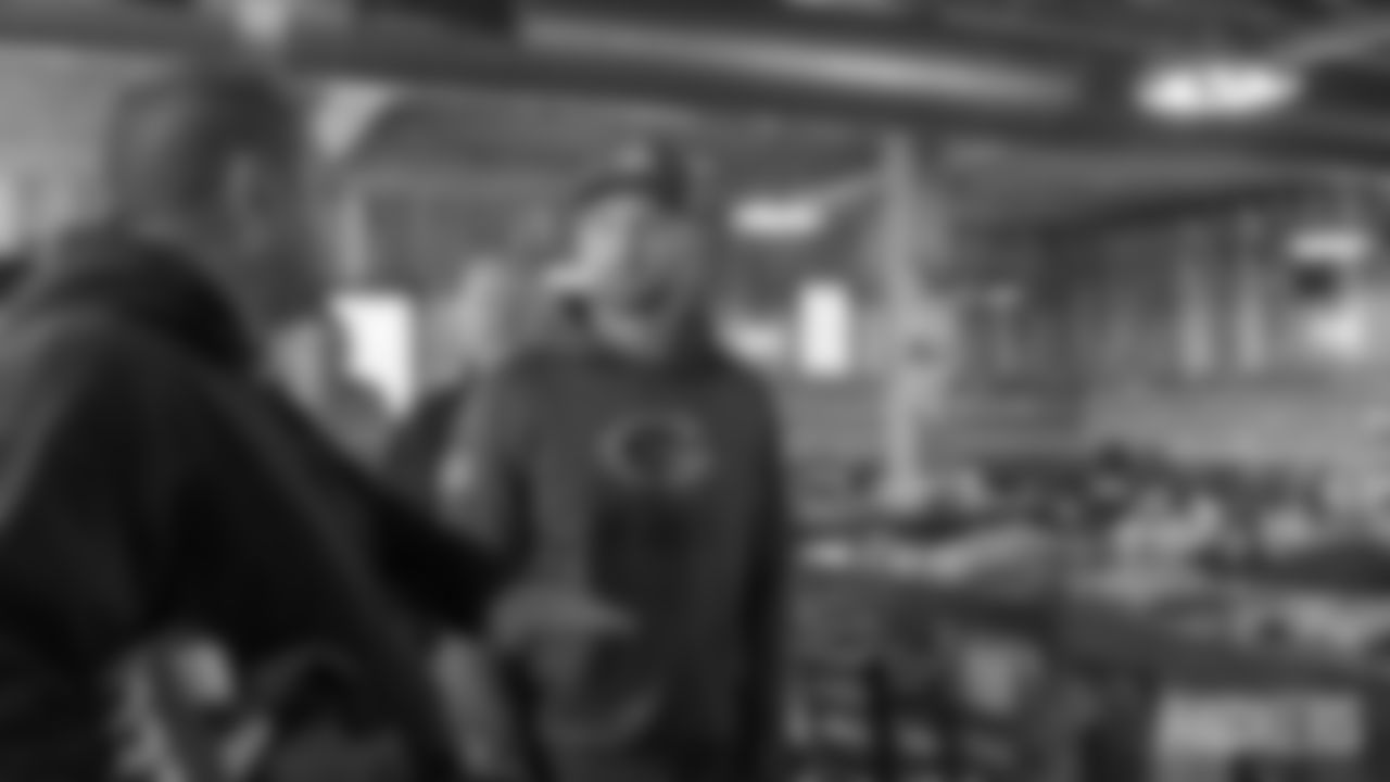 Packer FamilyStill 2025-10-29 140511_1.52.1__PB_Enhanced