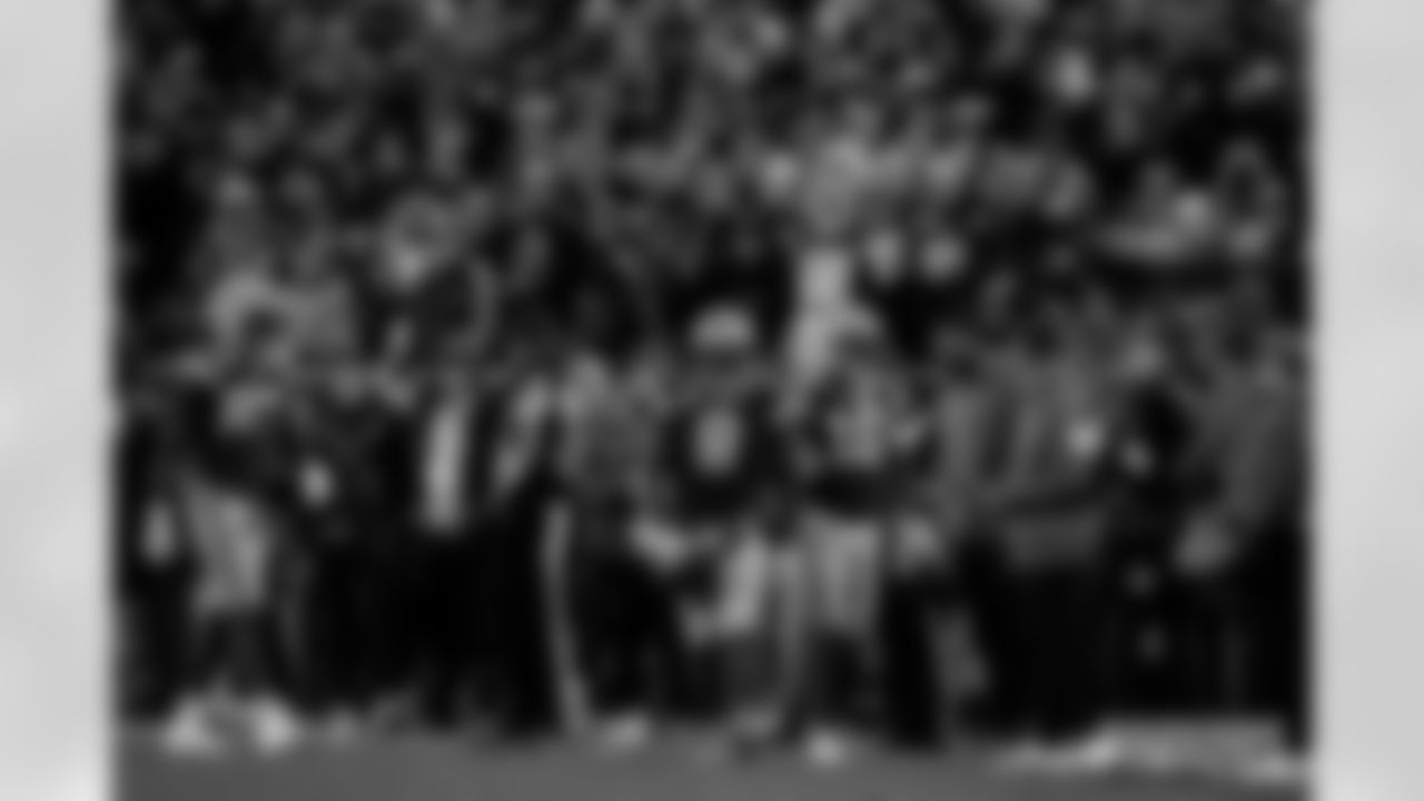 Q2_251110_WK10_Packers vs. Eagles_MM_0321