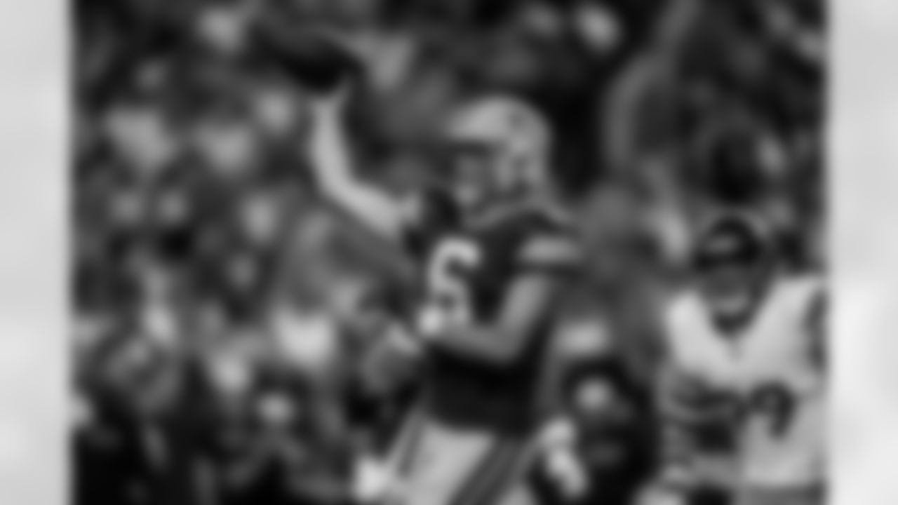 QB Sean Clifford