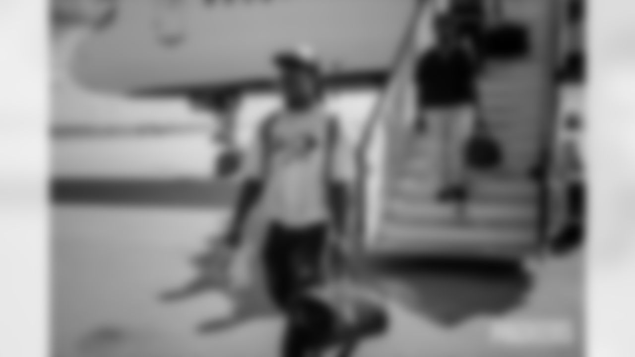 250813-arrive-in-indy-2560-11