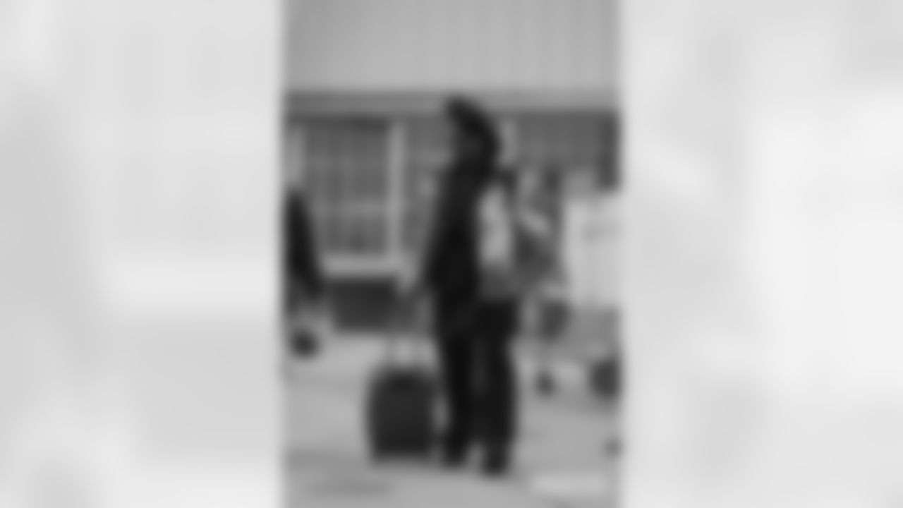 241204-departure-A-LA-041