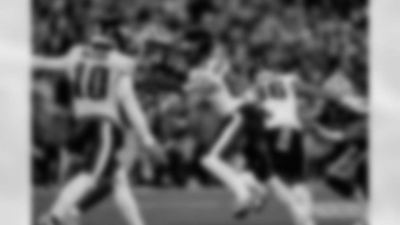 Q2_251110_WK10_Packers vs. Eagles_MM_0278